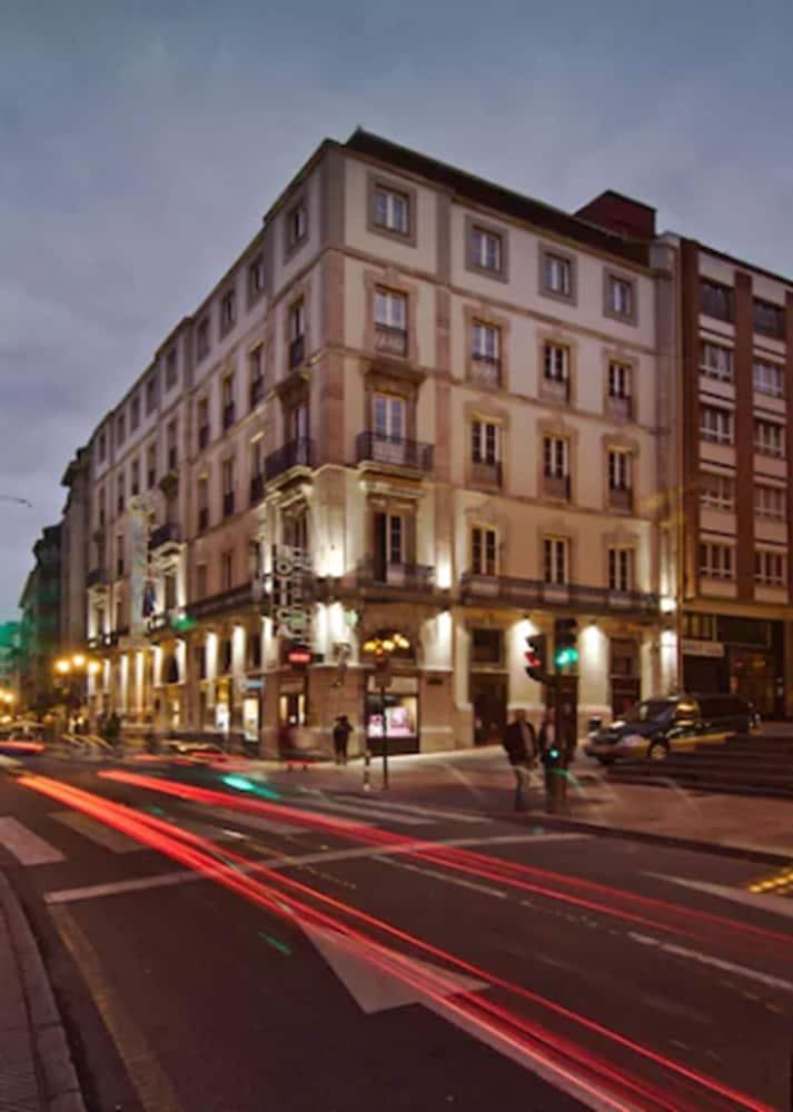 Gran Hotel Espana Овиедо Екстериор снимка