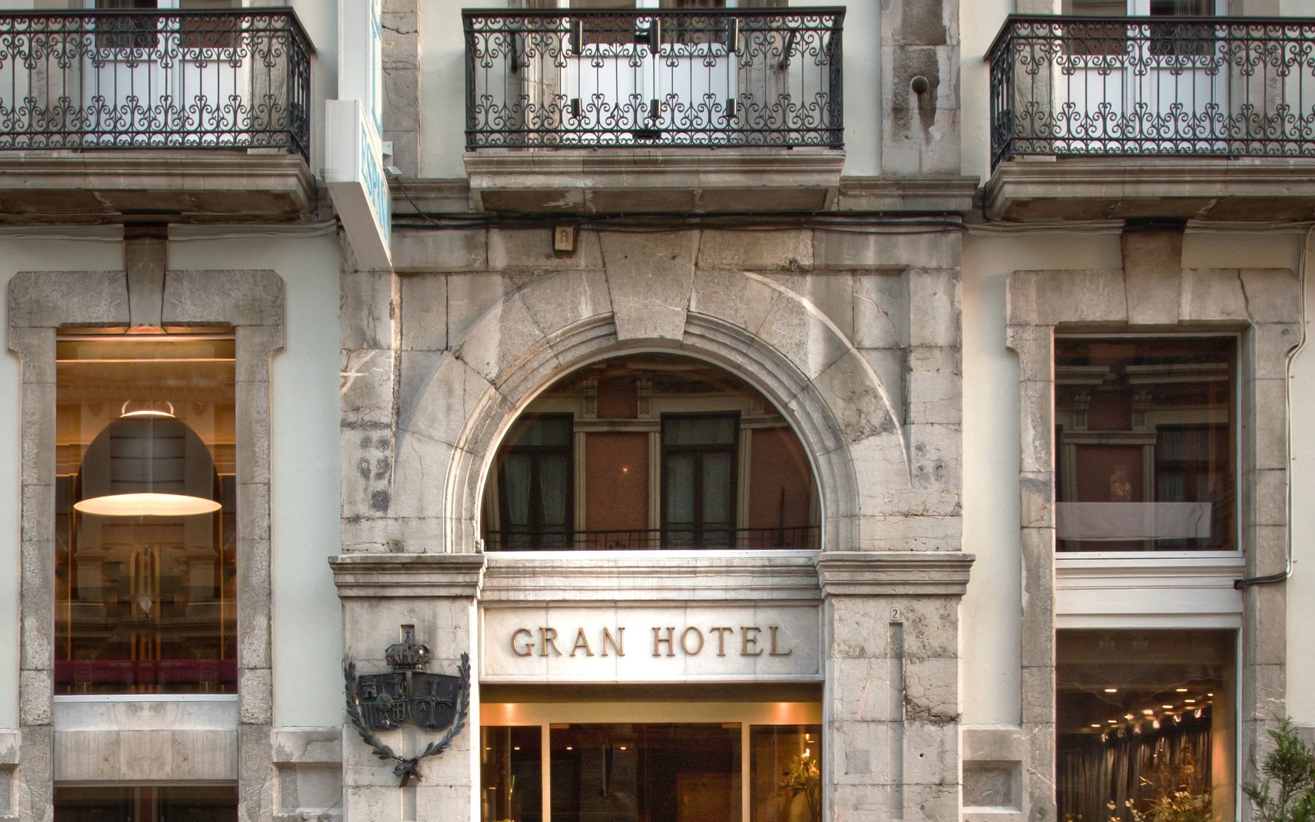 Gran Hotel Espana Овиедо Екстериор снимка